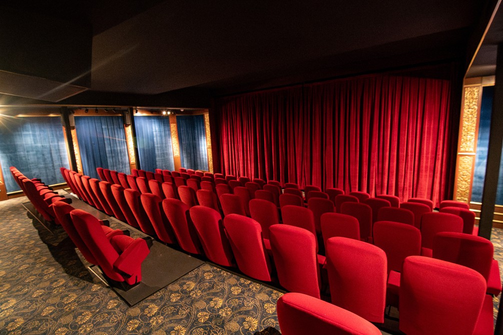 Theater 3